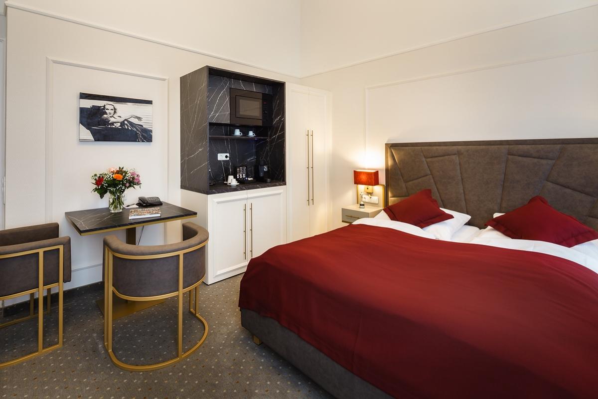 Star-Apart Hansa Hotel Wiesbaden Eksteriør billede